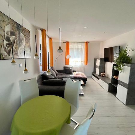 Ferien- Und Businesswohnung Relax Im Ersten Stock Sonnen Bagian luar foto
