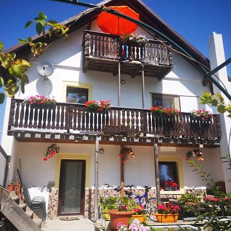 Ferien- Und Businesswohnung Relax Im Ersten Stock Sonnen Bagian luar foto