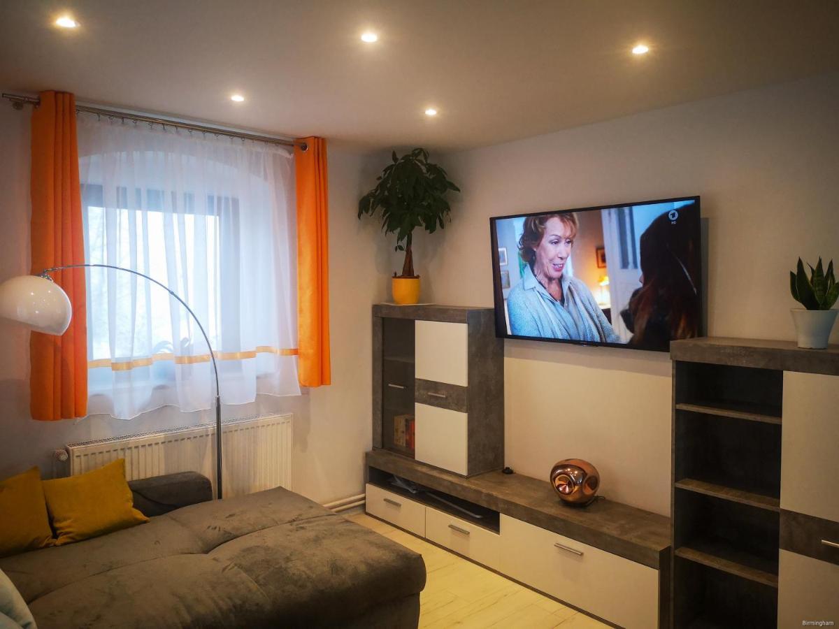 Ferien- Und Businesswohnung Relax Im Ersten Stock Sonnen Bagian luar foto