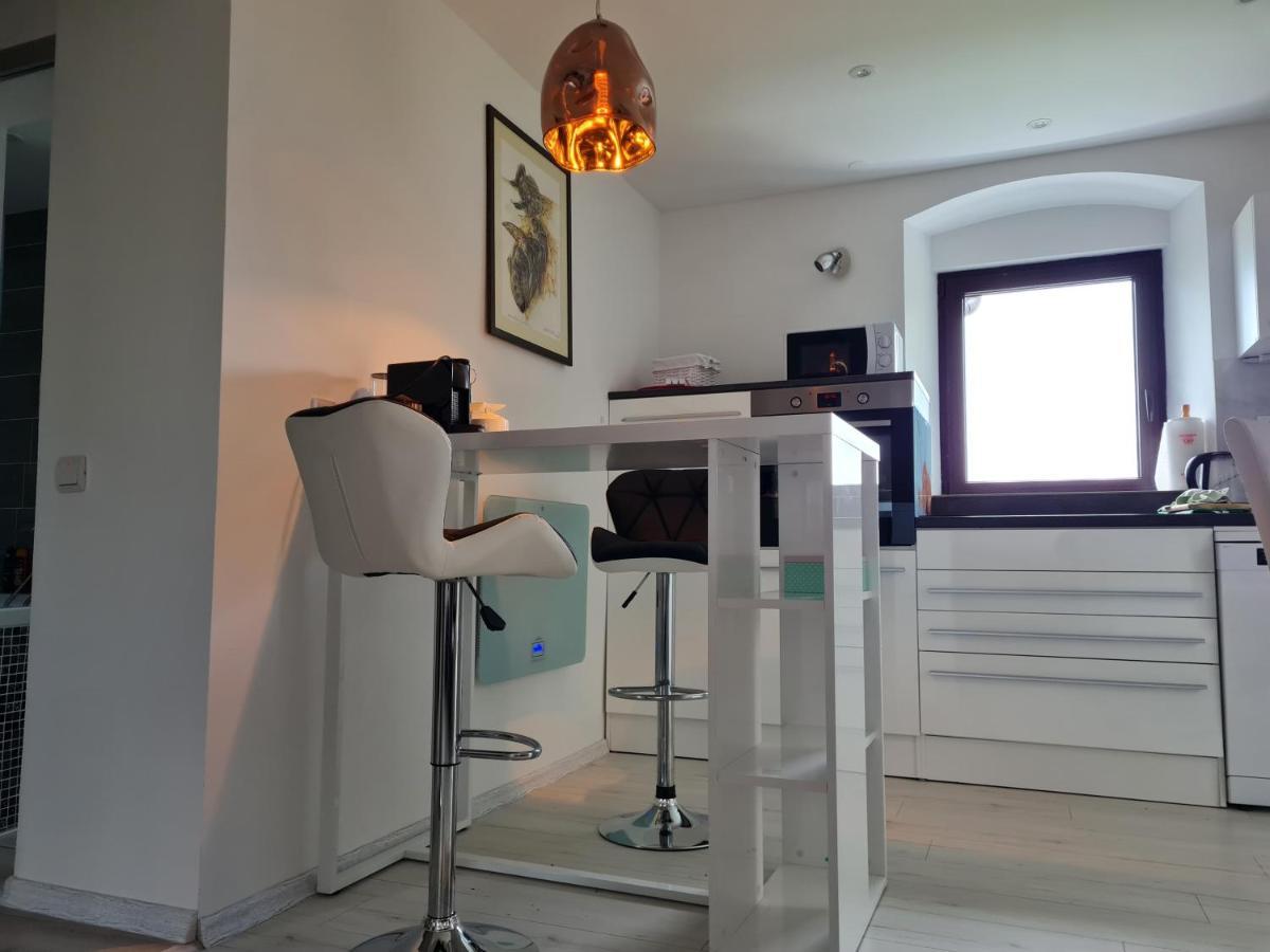 Ferien- Und Businesswohnung Relax Im Ersten Stock Sonnen Bagian luar foto