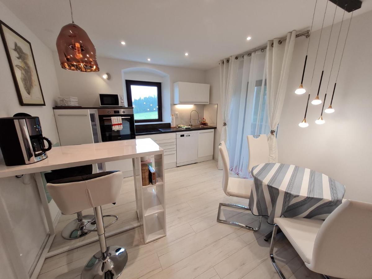 Ferien- Und Businesswohnung Relax Im Ersten Stock Sonnen Bagian luar foto