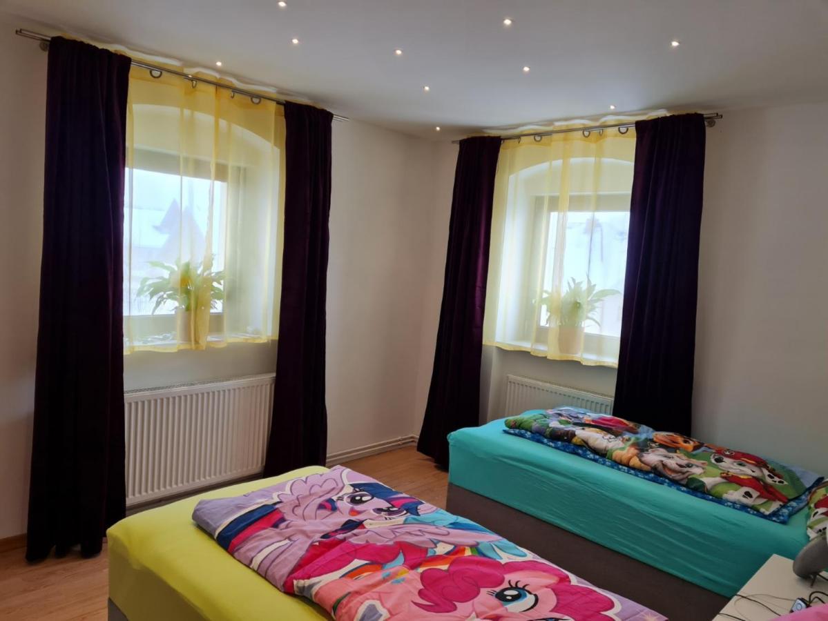 Ferien- Und Businesswohnung Relax Im Ersten Stock Sonnen Bagian luar foto